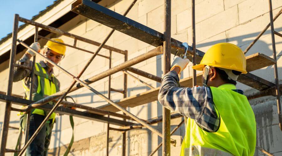 Gutter Repair and Sealing in Delong, IN